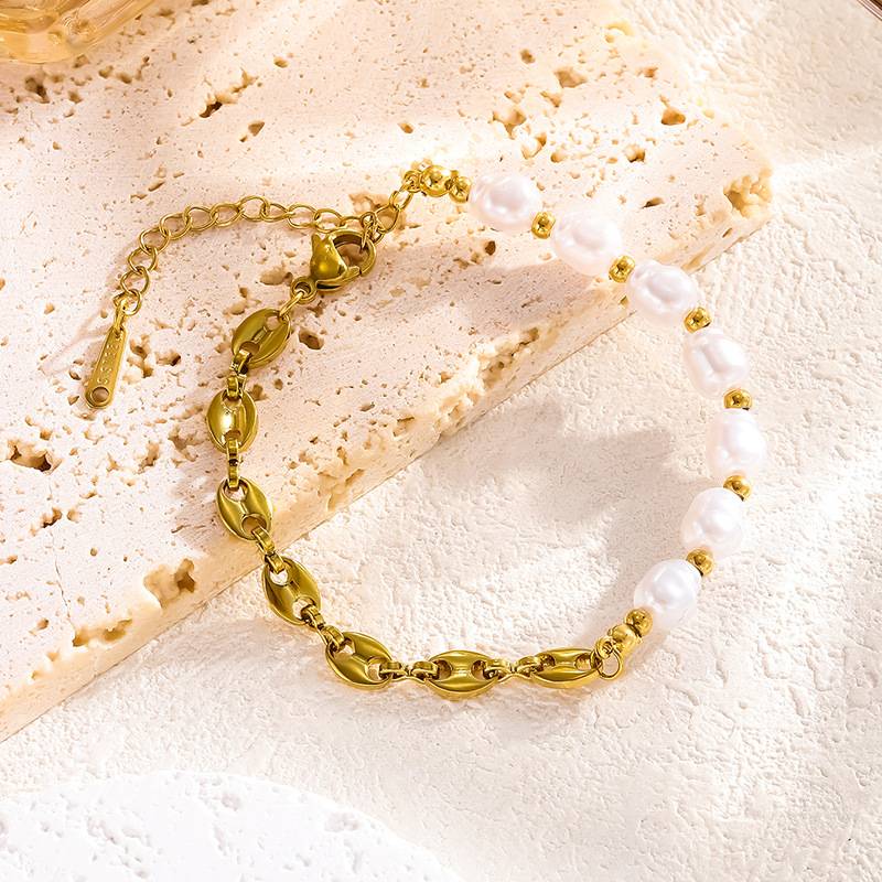 Charms Natural Pearl Bracelet