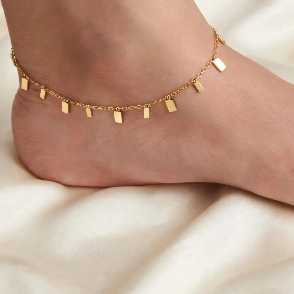 Dangling Charm Gold Ankle Chain