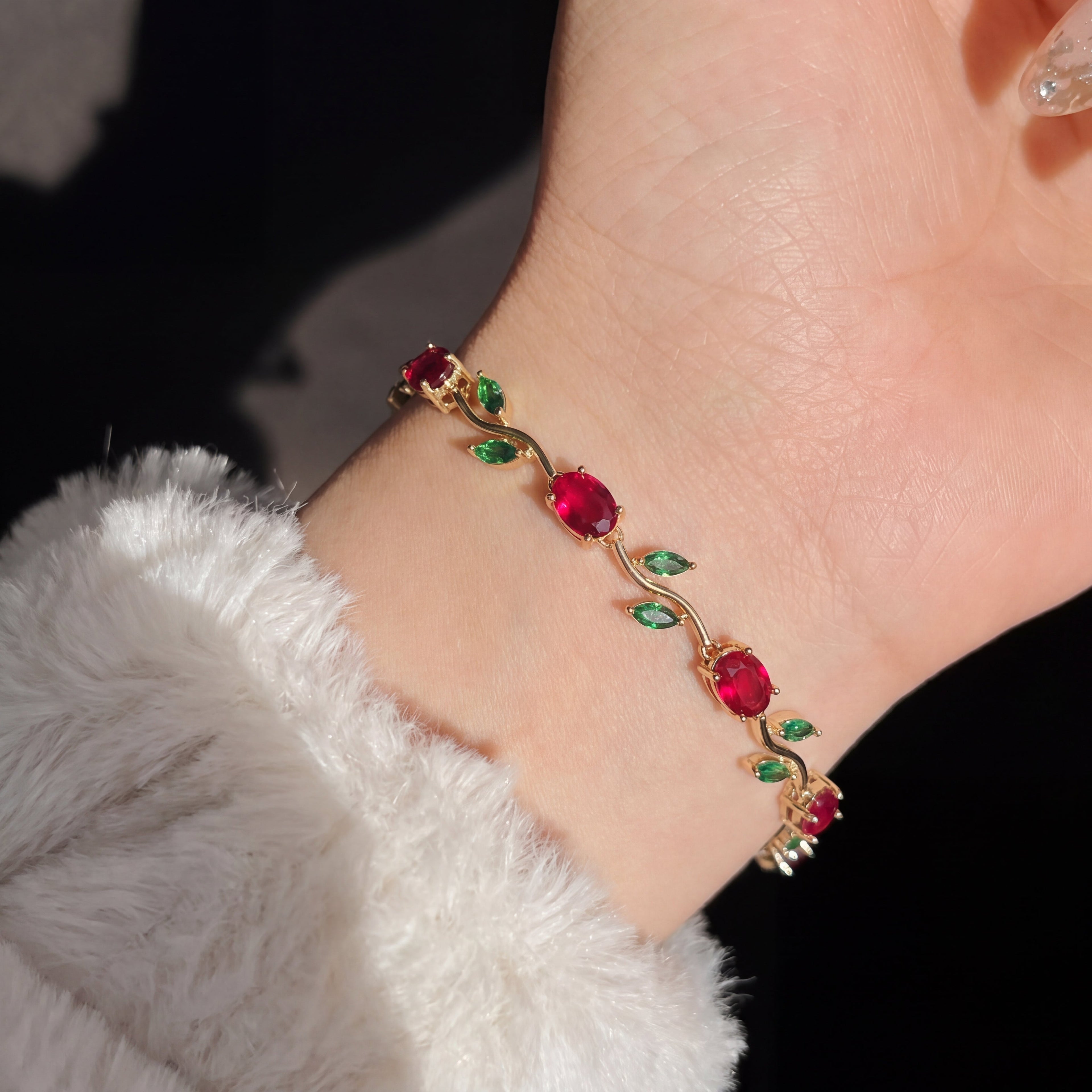 Elegant Tulip Flower Bracelet