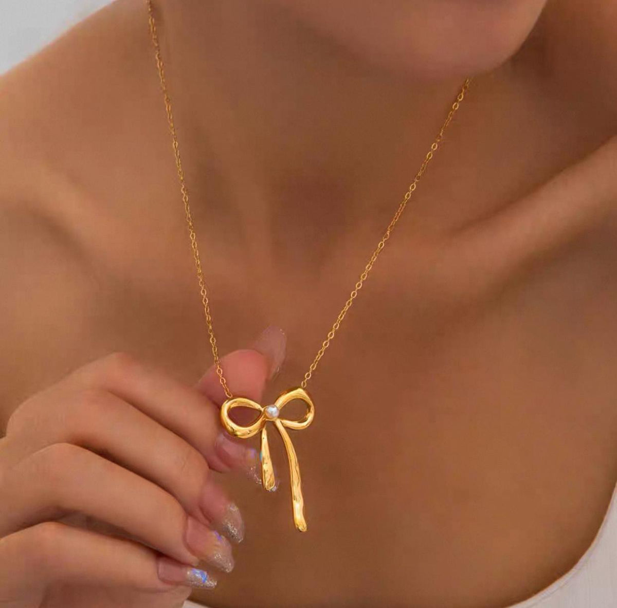 Heart Bow Tie Gold Pendant Necklace