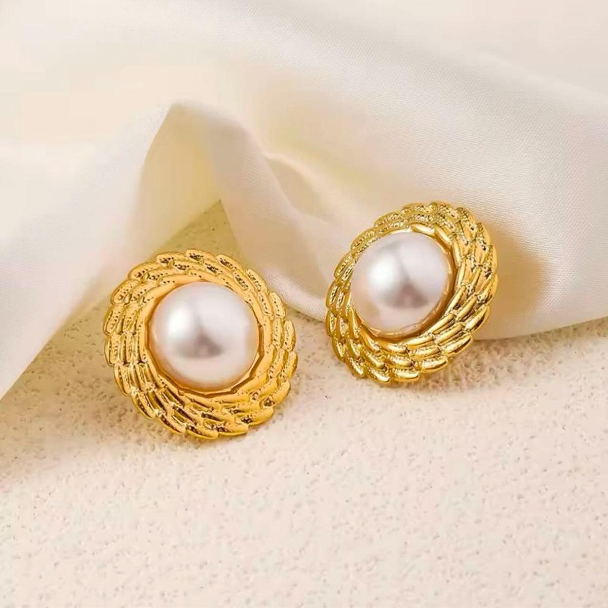 Geometric Twisted Oval Stud Earrings For Women
