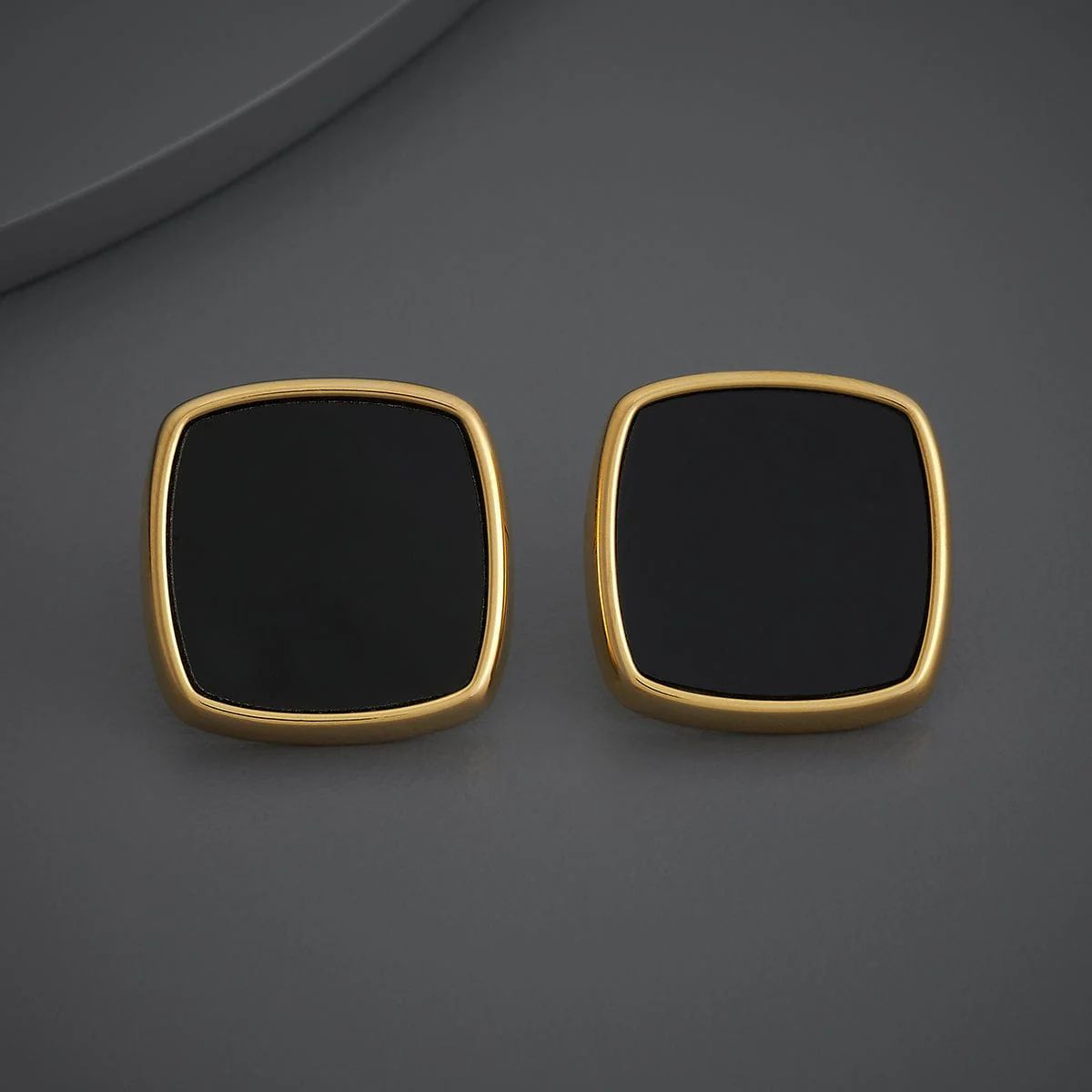 Square stud earrings with black\White inlay stone
