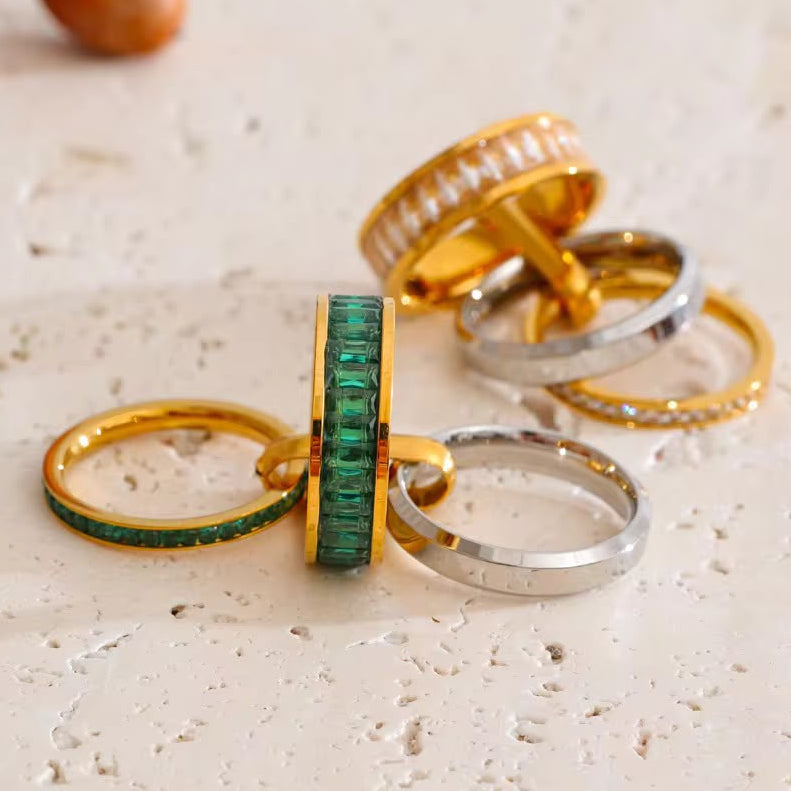 Kendra Emerald Luxe Rings