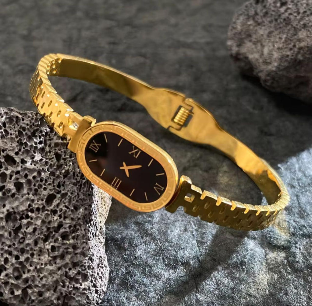 vintage-style gold-tone watch bangle