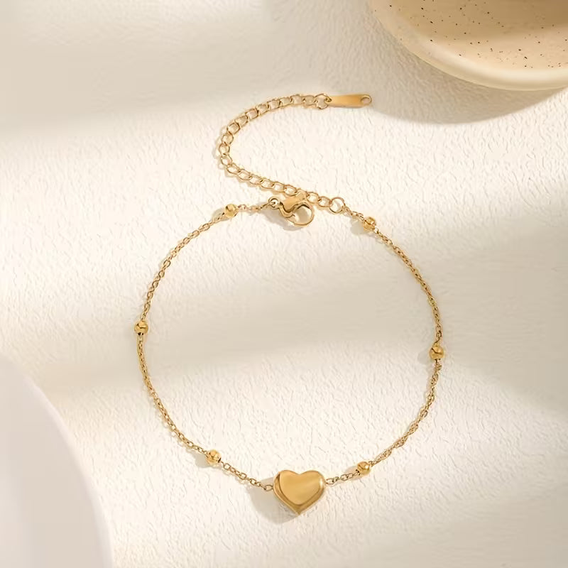 Elegant Gold Heart Charm Bracelet