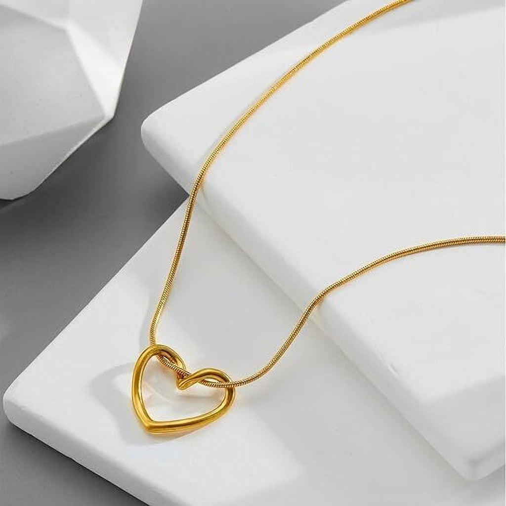 Swan Heart Chain Necklace